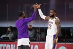 JR:詹姆斯在得知东契奇&里夫斯受伤后 取消了高尔夫的安排