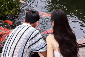 向鱼望?李明女儿低调暗示与向余望恋情,被网友翻出“实锤”证据